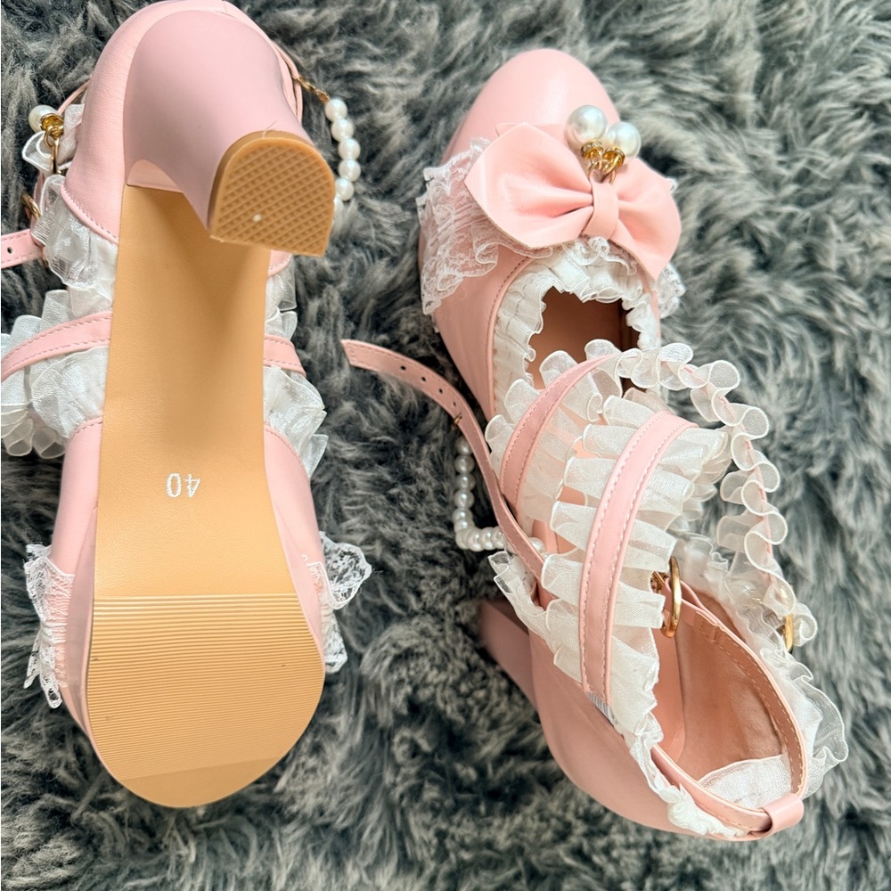 Elegant Pink Ruffle Heels - Picture 2 of 3
